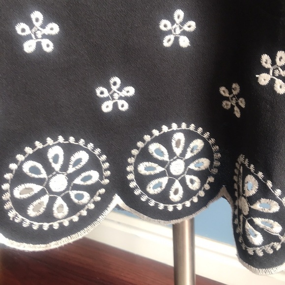 New Look black short sleeves eyelet embroidered short sleeves mini dress - Picture 5 of 11